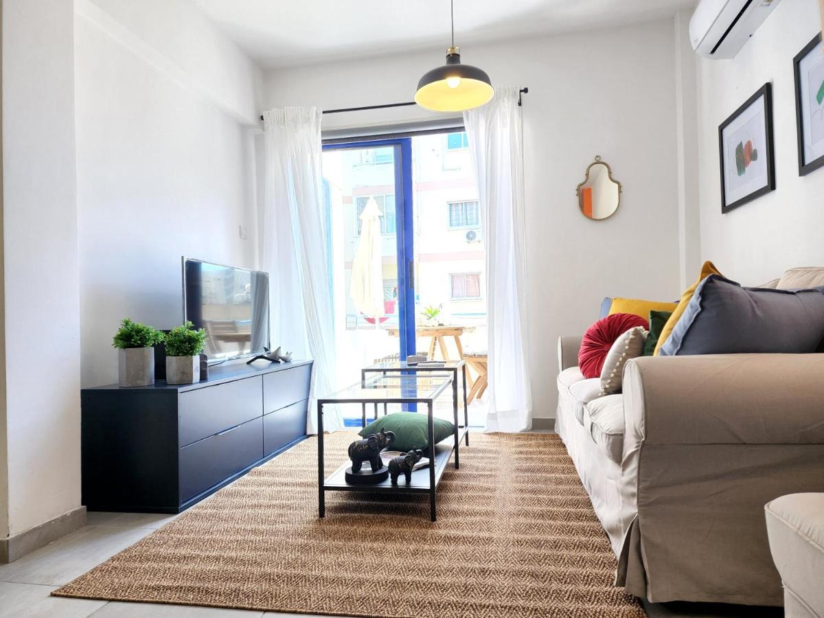 Frida'S Cozy Two Bedroom Apt 라르나카 외부 사진