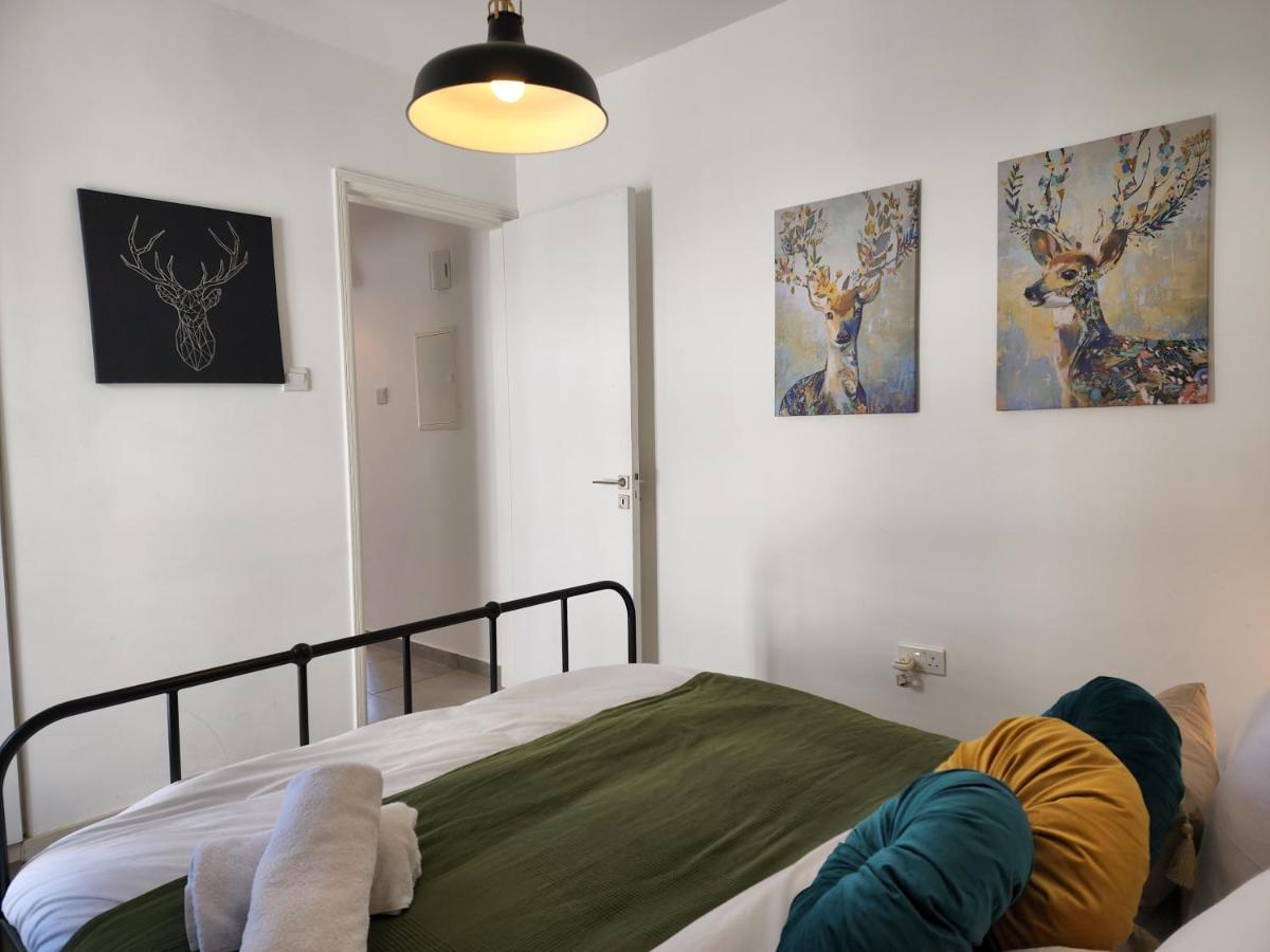 Frida'S Cozy Two Bedroom Apt 라르나카 외부 사진