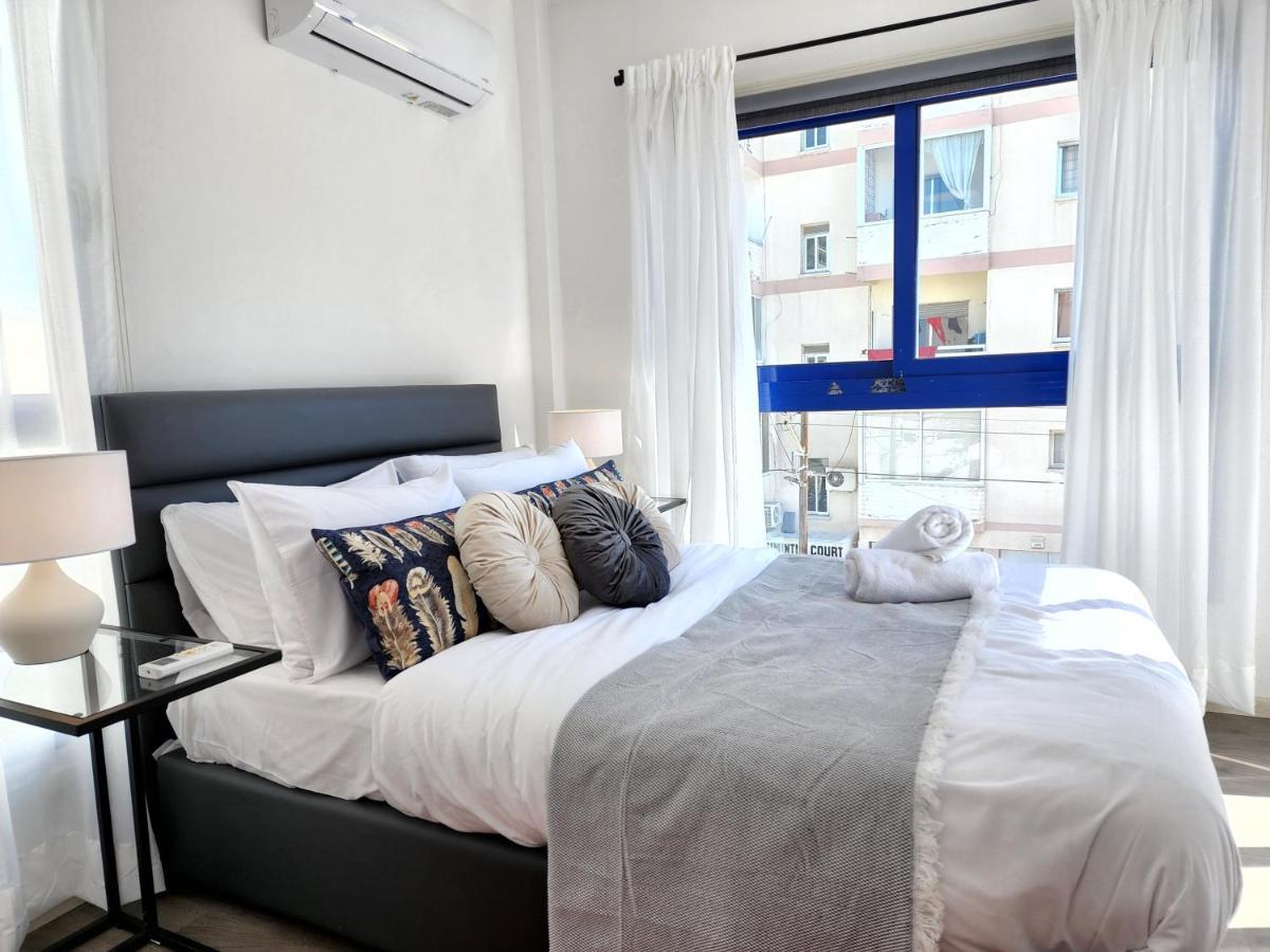 Frida'S Cozy Two Bedroom Apt 라르나카 외부 사진