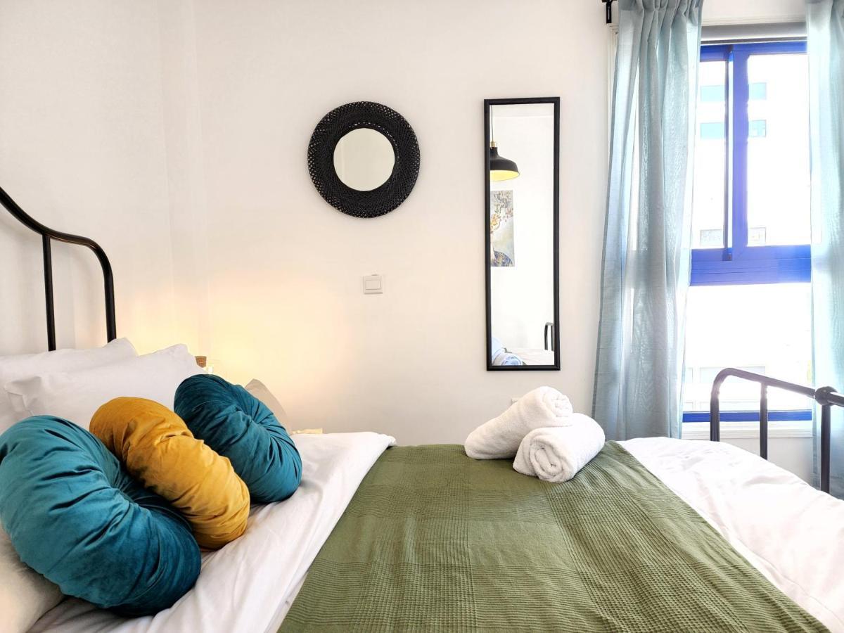 Frida'S Cozy Two Bedroom Apt 라르나카 외부 사진